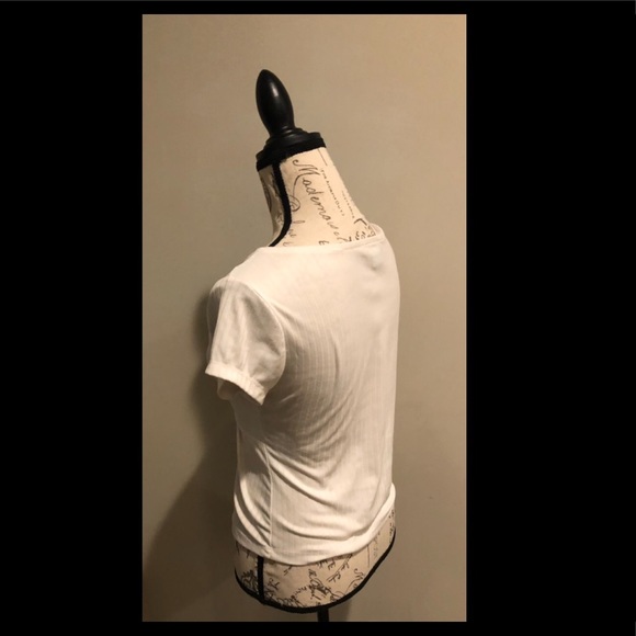 White bow knot vneck top - Picture 3 of 9